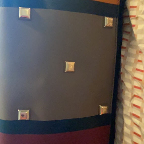 Ferragamo satchel - Picture 3 of 10